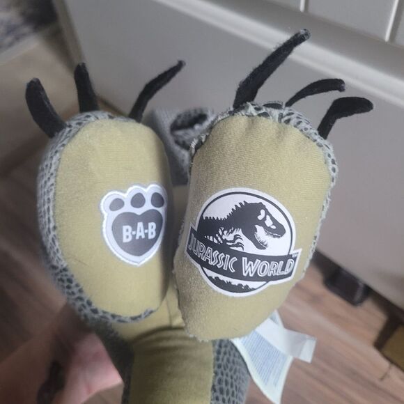 Build a Bear x Jurassic World - Picture 3 of 3